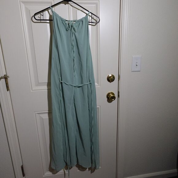 SHEIN Sage Green Maxi Dress – Flowy Halter Style - Picture 2 of 4